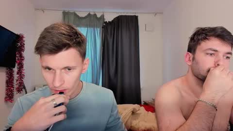 Snapshot of kevin_hornyyy chatting on 10-25-25, 06:21 kevin online show from 10-25-25, 06:21