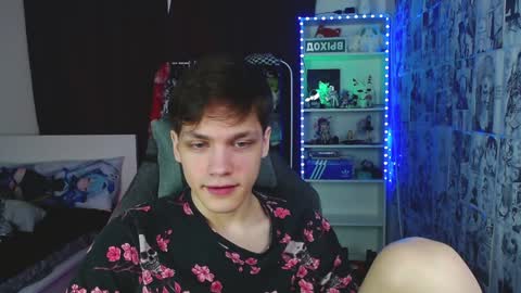 Snapshot of kevin_joestar chatting on 12-04-24, 07:39 Kevin online show from 12-04-24, 07:39