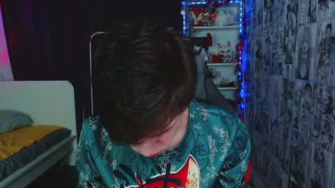 Snapshot of kevin_joestar chatting on 01-02-25, 03:05 Kevin online show from 01-02-25, 03:05