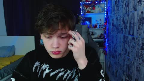 Snapshot of kevin_joestar chatting on 01-21-25, 03:26 Kevin online show from 01-21-25, 03:26