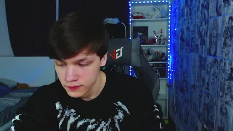 Snapshot of kevin_joestar chatting on 02-04-25, 06:36 Kevin online show from 02-04-25, 06:36