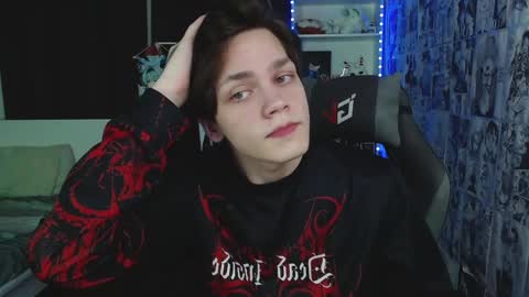 Snapshot of kevin_joestar chatting on 02-11-25, 01:52 Kevin online show from 02-11-25, 01:52