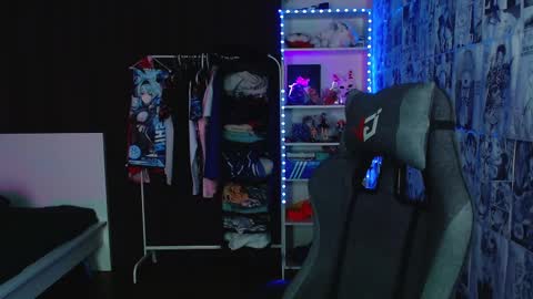 Snapshot of kevin_joestar chatting on 02-17-25, 04:31 Kevin online show from 02-17-25, 04:31