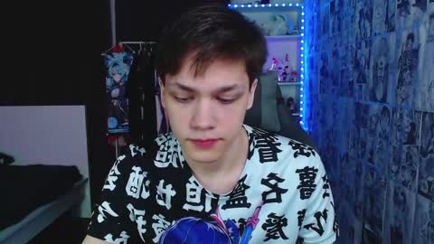 Snapshot of kevin_joestar chatting on 02-19-25, 04:12 Kevin online show from 02-19-25, 04:12