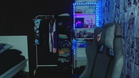 Snapshot of kevin_joestar chatting on 03-07-25, 04:24 Kevin online show from 03-07-25, 04:24