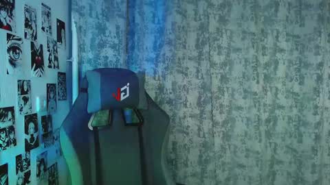 Snapshot of kevin_joestar chatting on 10-09-25, 04:21 Kevin online show from 10-09-25, 04:21