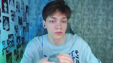 Snapshot of kevin_joestar chatting on 10-13-25, 04:56 Kevin online show from 10-13-25, 04:56