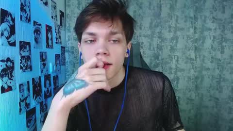 Snapshot of kevin_joestar chatting on 10-25-25, 04:42 Kevin online show from 10-25-25, 04:42