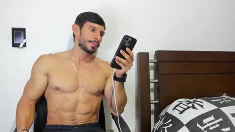 kevin_malone22 online show from 02-04-26, 10:26