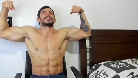 kevin_malone22 online show from 04-09-26, 11:54