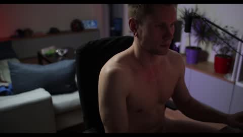 Snapshot of kevin_park chatting on 12-23-24, 05:43 Kev online show from 12-23-24, 05:43