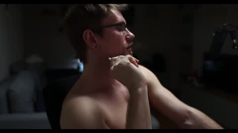 Snapshot of kevin_park chatting on 01-31-25, 10:31 Kev online show from 01-31-25, 10:31