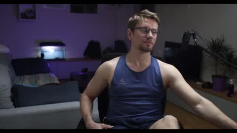 Snapshot of kevin_park chatting on 01-31-25, 01:34 Kev online show from 01-31-25, 01:34