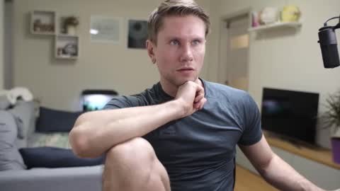 Snapshot of kevin_park chatting on 02-22-25, 03:25 Kev online show from 02-22-25, 03:25