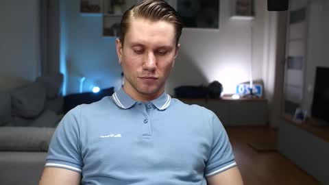 Snapshot of kevin_park chatting on 03-08-25, 03:13 Kev online show from 03-08-25, 03:13