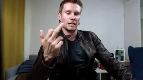 Snapshot of kevin_park chatting on 09-21-25, 03:02 Kev online show from 09-21-25, 03:02