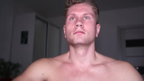 Snapshot of kevin_park chatting on 02-20-26, 04:18 Kev online show from 02-20-26, 04:18