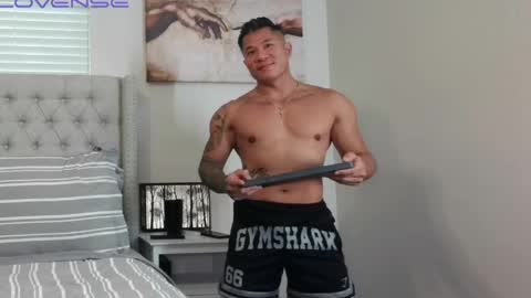 Snapshot of kevinkham chatting on 05-16-26, 07:45 kevinkham online show from 05-16-26, 07:45