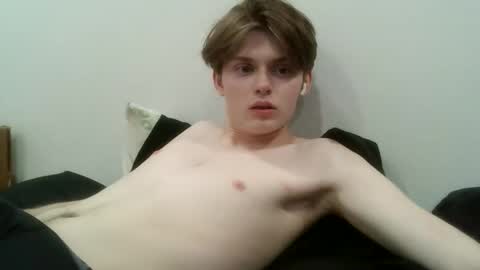 Snapshot of kevinmycroft chatting on 12-20-25, 01:45 kevinmycroft online show from 12-20-25, 01:45