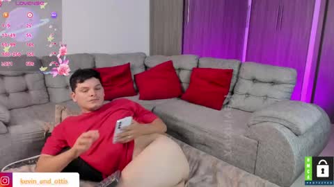Snapshot of kevinxlvx chatting on 05-31-26, 06:09 kevin and ottis online show from 05-31-26, 06:09