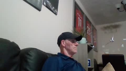 Snapshot of kevlooking4sez chatting on 07-19-26, 11:41 kevlooking4sez online show from 07-19-26, 11:41