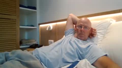 Snapshot of kevlooking4sez chatting on 07-31-26, 04:06 kevlooking4sez online show from 07-31-26, 04:06