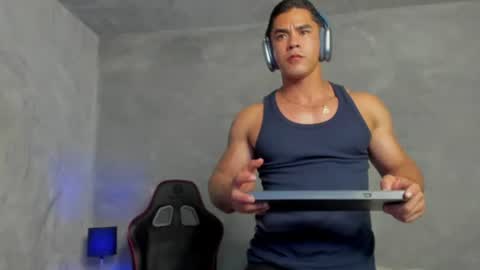 Snapshot of key_will1 chatting on 06-12-26, 12:53 Keywill online show from 06-12-26, 12:53
