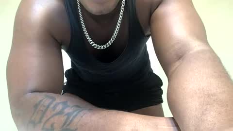 Snapshot of keybump323 chatting on 09-13-25, 02:28 Keybump online show from 09-13-25, 02:28