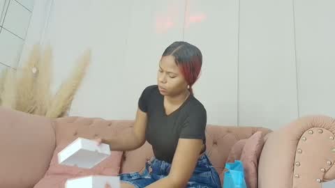 Keyla  online show from 10-05-25, 12:03