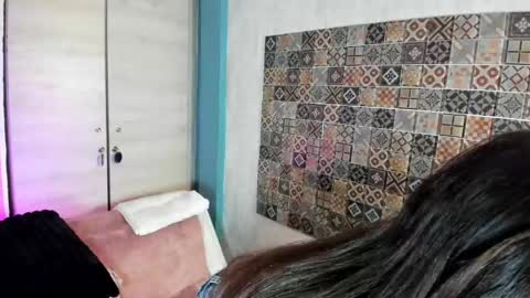 Snapshot of keyla_ruiz_ chatting on 06-07-26, 02:10 Key online show from 06-07-26, 02:10