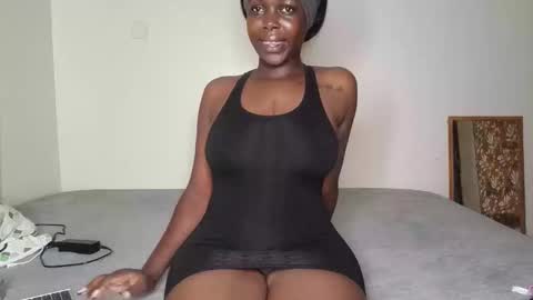 keyla online show from 04-26-26, 01:53