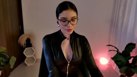 Keyla online show from 01-21-25, 09:46