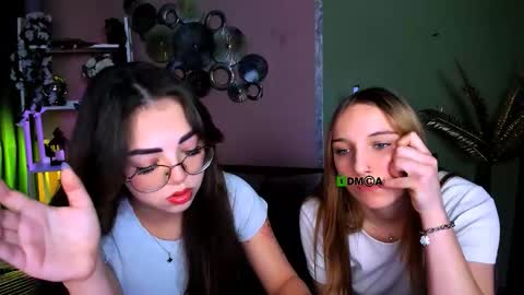 Keylas online show from 12-17-25, 01:17