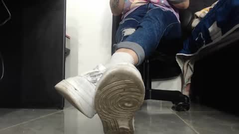     online show from 03-16-26, 06:01