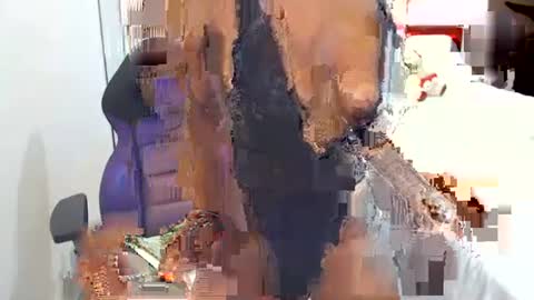 Sandy Saenz online show from 11-25-25, 11:32