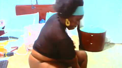 keysenbarxx19 online show from 04-20-26, 06:16