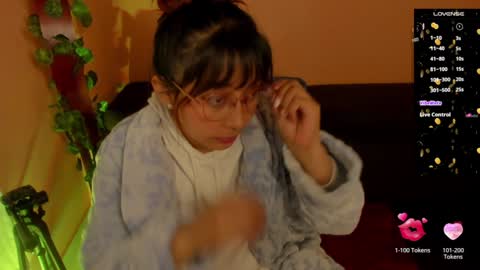 Snapshot of keyt_foxxx chatting on 01-14-25, 11:10 Danna Sofia online show from 01-14-25, 11:10