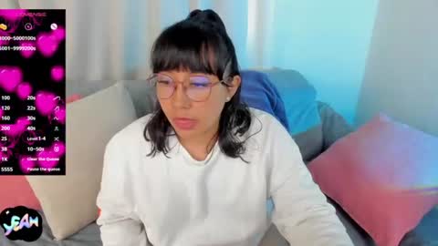 Snapshot of keyt_foxxx chatting on 06-25-26, 12:42 Danna Sofia online show from 06-25-26, 12:42