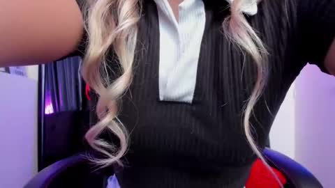 Snapshot of keyth_clement chatting on 02-12-26, 09:10 Keyth online show from 02-12-26, 09:10