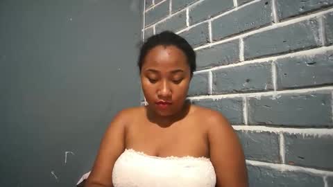 kezia0910 online show from 11-03-25, 02:18