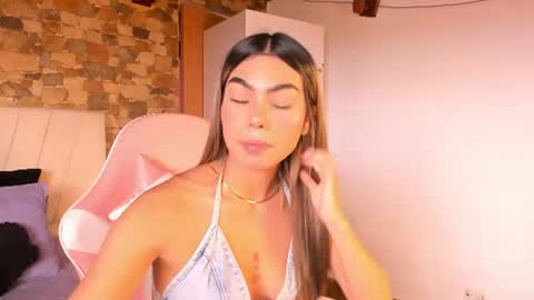 Snapshot of khaimy chatting on 06-12-26, 08:41 Khami online show from 06-12-26, 08:41