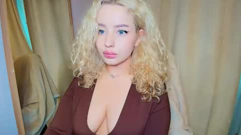Khaleesi online show from 06-04-26, 03:40