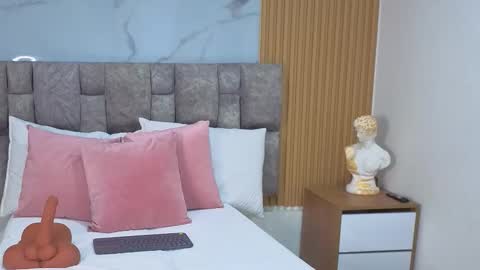 khalifa online show from 11-24-25, 08:41