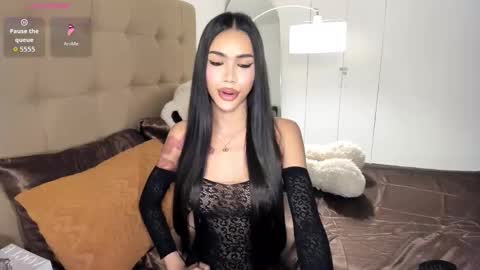 Snapshot of khalifafoxxxx chatting on 03-11-26, 06:47 khalifa online show from 03-11-26, 06:47