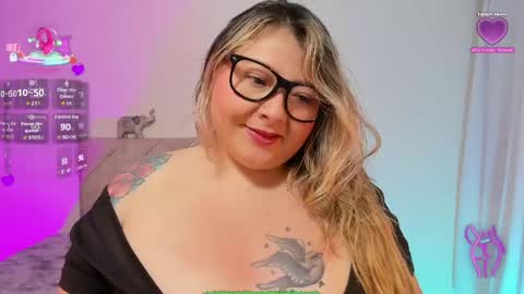 Snapshot of kharla_marin chatting on 05-28-26, 12:08 Kharla Marin online show from 05-28-26, 12:08