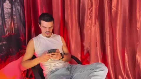 Snapshot of khatarsis2000 chatting on 11-08-25, 08:14 DonyBrown online show from 11-08-25, 08:14