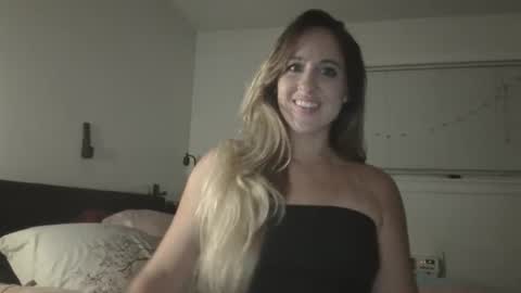 Snapshot of khelzy chatting on 09-13-25, 03:50 Khel online show from 09-13-25, 03:50