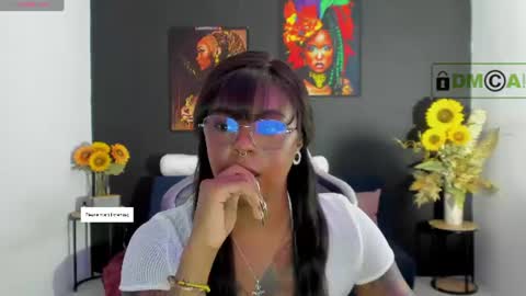 Snapshot of khenoryfranz chatting on 06-30-26, 04:02 Khenory online show from 06-30-26, 04:02