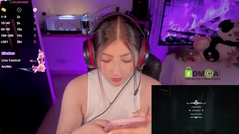 Snapshot of khionebesset chatting on 01-28-25, 10:12 Khi. online show from 01-28-25, 10:12