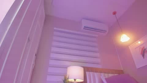 Snapshot of khloe_sweeet chatting on 09-16-25, 11:33 khloe_sweeet online show from 09-16-25, 11:33
